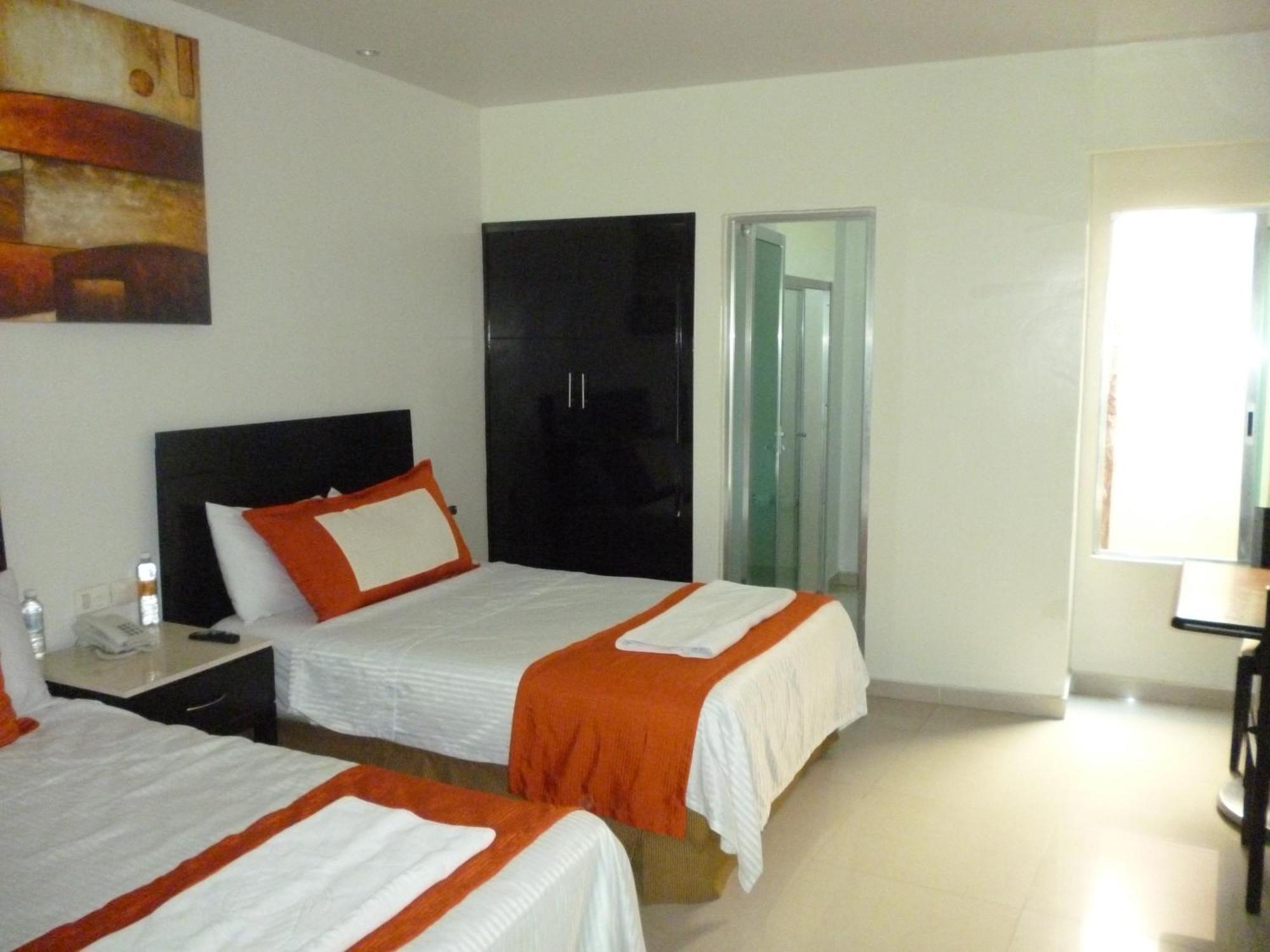 Hotel Empresarial Paraiso Exterior photo